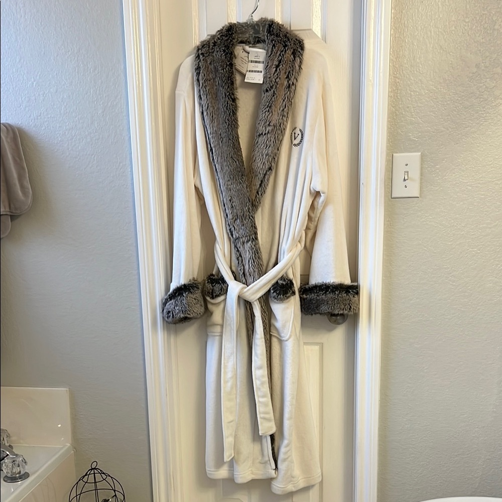 Pottery Barn Ombre Faux Fur Cozy Robe